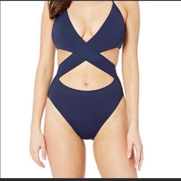 🔻SALE🔻VINCE CAMUTO🔹NEW CONDITION - Picture 6 of 10